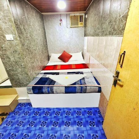 Amaan Hotel Mumbai Bagian luar foto