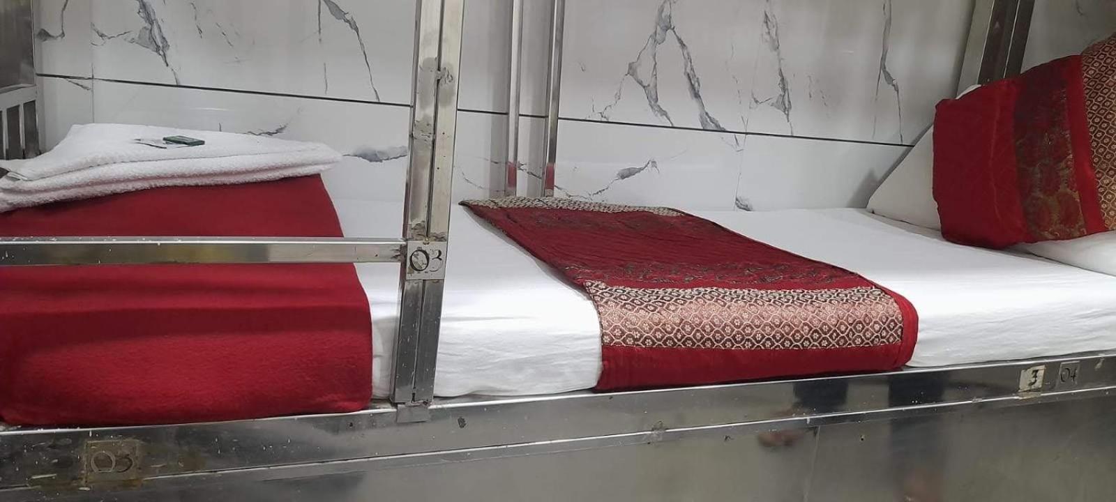 Amaan Hotel Mumbai Bagian luar foto