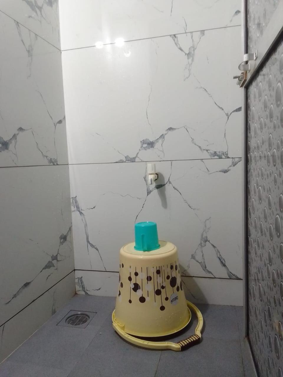 Amaan Hotel Mumbai Bagian luar foto