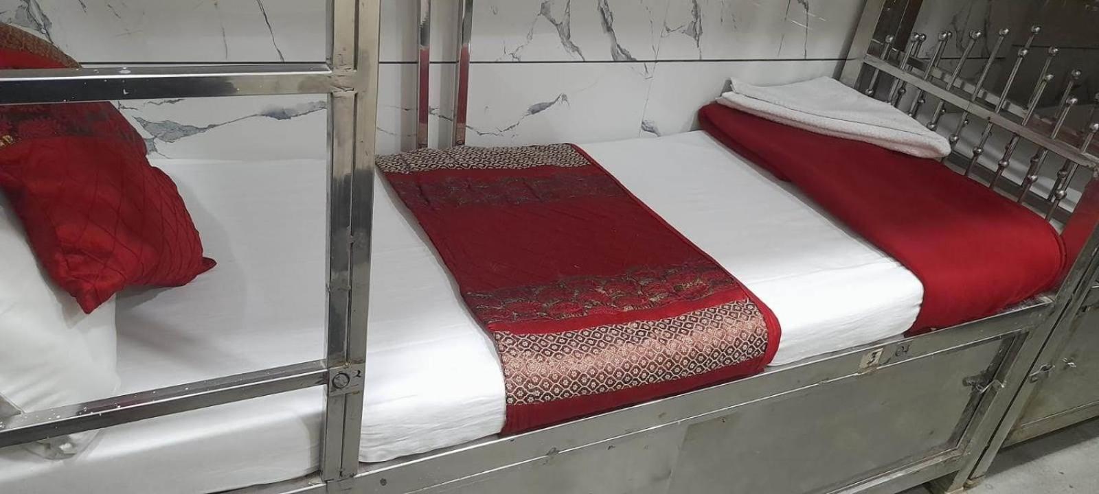 Amaan Hotel Mumbai Bagian luar foto